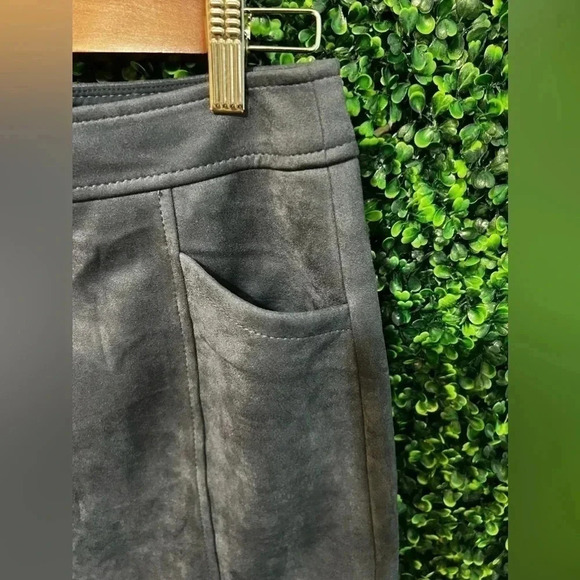 Loft Suede Skirt - 0P NWT - Picture 3 of 6